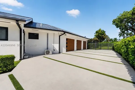 10506 SW 89 Place Miami FL 33176