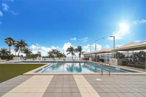 600 NE 36th Street Miami FL 33137
