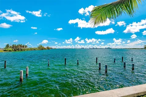 600 NE 36th Street Miami FL 33137