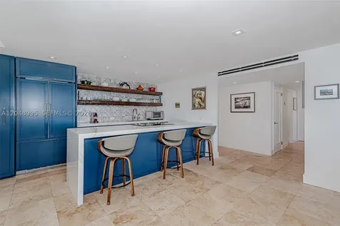 600 NE 36th Street Miami FL 33137