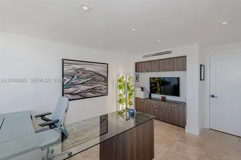 600 NE 36th Street Miami FL 33137