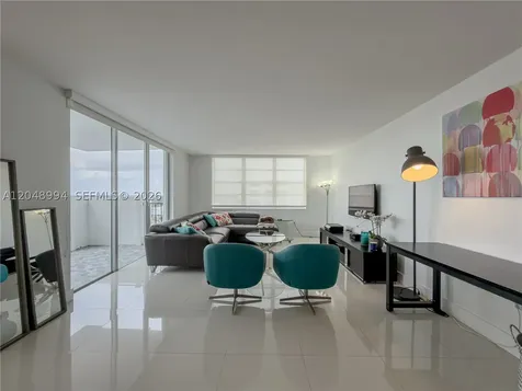 2750 NE 183rd Street Aventura FL 33160