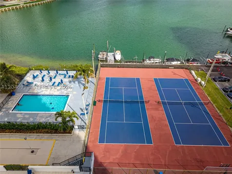 2750 NE 183rd Street Aventura FL 33160