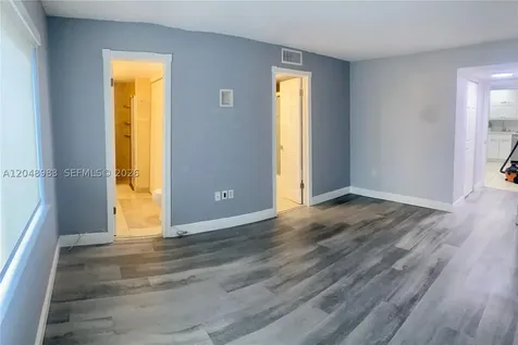 4255 N University Drive Sunrise FL 33351