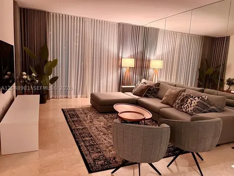88 SW 7th Street Miami FL 33130