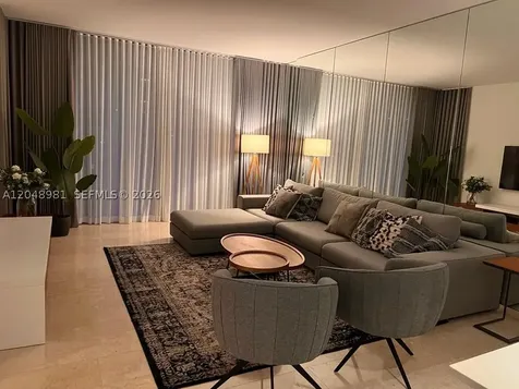 88 SW 7th Street Miami FL 33130