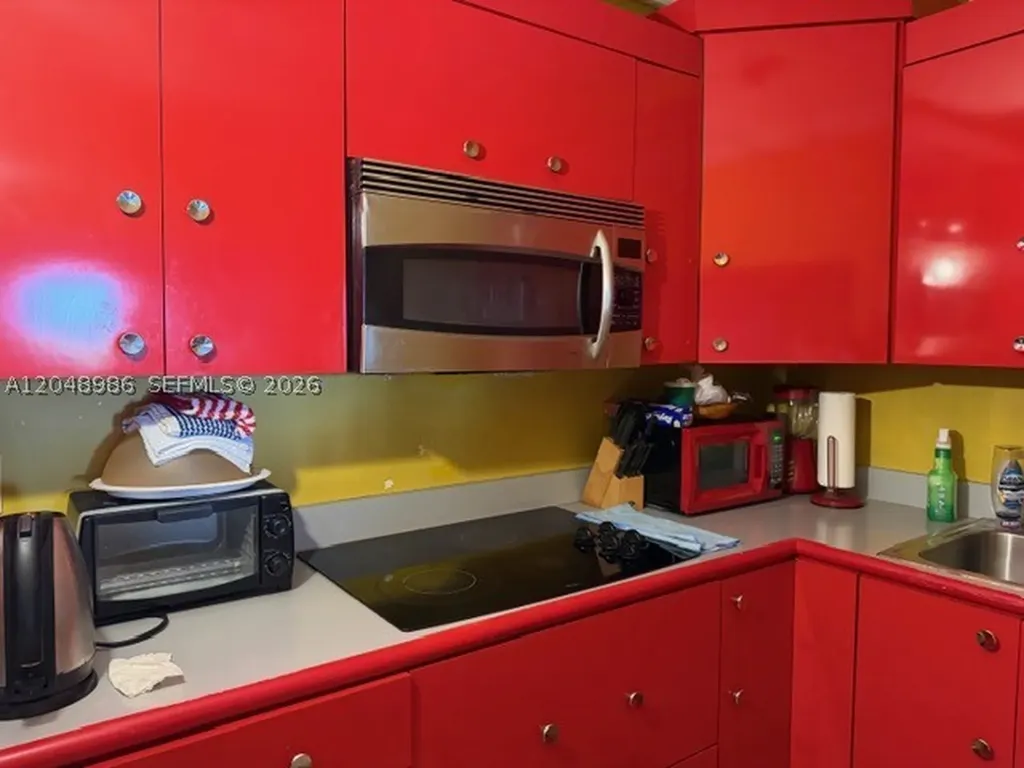 4174 Inverrary Drive Lauderhill FL 33319