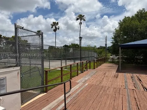 4174 Inverrary Drive Lauderhill FL 33319