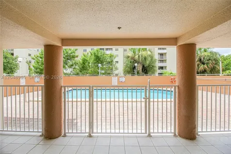8050 NW 8th Street Miami FL 33126