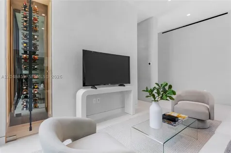 4504 Sheridan Avenue Miami Beach FL 33140