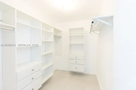 913 NE 2nd Street Hallandale Beach FL 33009