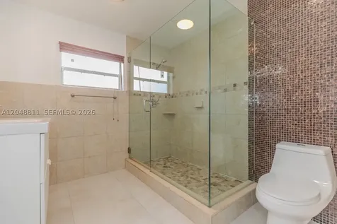 913 NE 2nd Street Hallandale Beach FL 33009