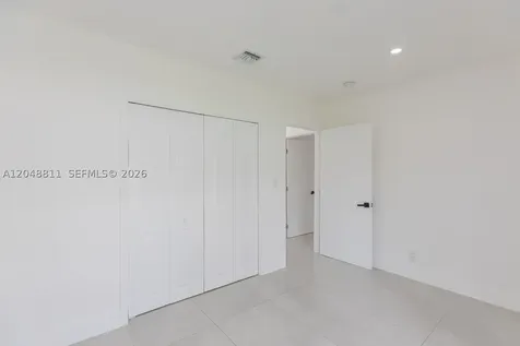 913 NE 2nd Street Hallandale Beach FL 33009