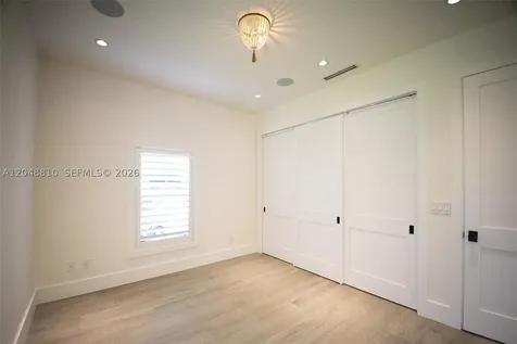 9805 SW 90th Avenue Kendall FL 33176