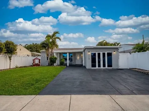 5417 NE 4th Terrace Oakland Park FL 33334