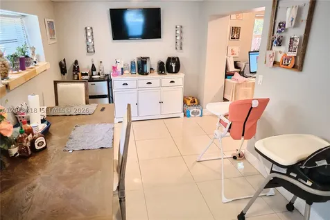 5417 NE 4th Terrace Oakland Park FL 33334