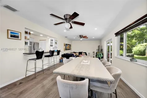 6325 SW 84th Street Miami FL 33143