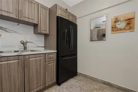 750 NE 4th Place Hialeah FL 33010