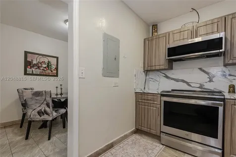 750 NE 4th Place Hialeah FL 33010