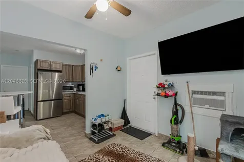 750 NE 4th Place Hialeah FL 33010