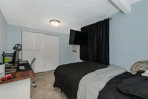 750 NE 4th Place Hialeah FL 33010