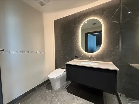 20 NE 11th Miami FL 33132
