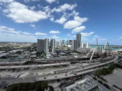 20 NE 11th Miami FL 33132