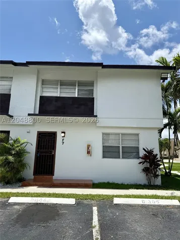 20 SW 108th Avenue Sweetwater FL 33174