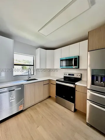 2540 W 67th Place Hialeah FL 33016