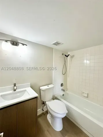 2540 W 67th Place Hialeah FL 33016