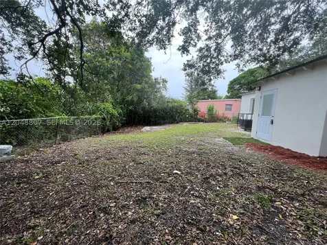 1831 Wilmington Street Opa-Locka FL 33054