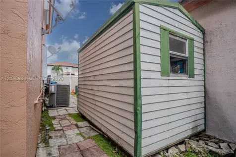 19702 NW 84th Place Hialeah FL 33015