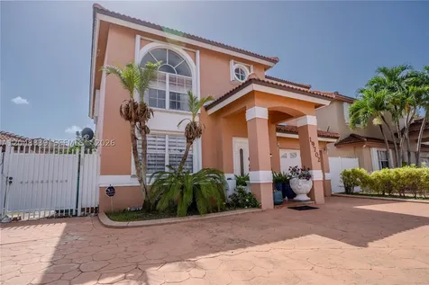 19702 NW 84th Place Hialeah FL 33015