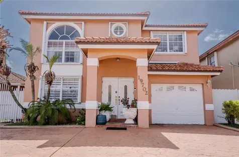 19702 NW 84th Place Hialeah FL 33015