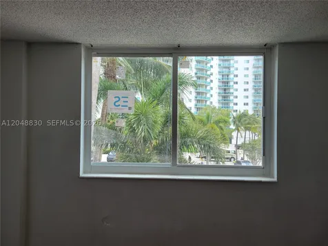 19390 Collins Avenue Sunny Isles Beach FL 33160