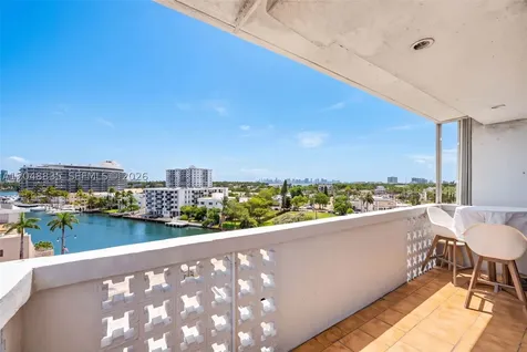 7118 Bonita Drive Miami Beach FL 33141