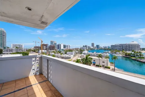7118 Bonita Drive Miami Beach FL 33141