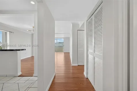 7118 Bonita Drive Miami Beach FL 33141