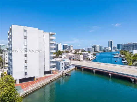 7118 Bonita Drive Miami Beach FL 33141