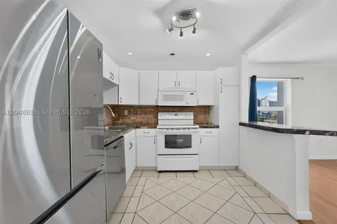 7118 Bonita Drive Miami Beach FL 33141