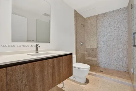 68 SE 6th Street Miami FL 33131