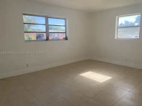 5904 SW 27th Street West Park FL 33023