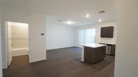 2411 SE 10th Street Homestead FL 33035