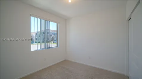 2411 SE 10th Street Homestead FL 33035