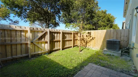 2411 SE 10th Street Homestead FL 33035