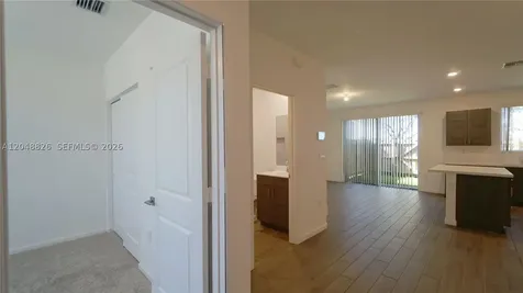2411 SE 10th Street Homestead FL 33035