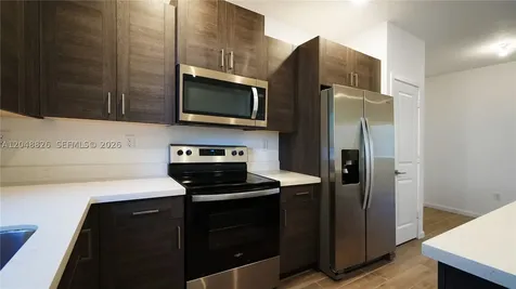 2411 SE 10th Street Homestead FL 33035