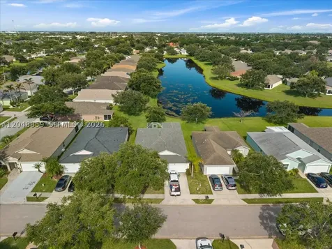1112 W 13th Square Vero Beach FL 32960