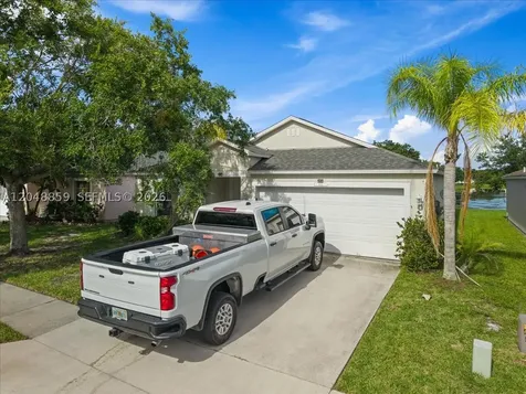 1112 W 13th Square Vero Beach FL 32960