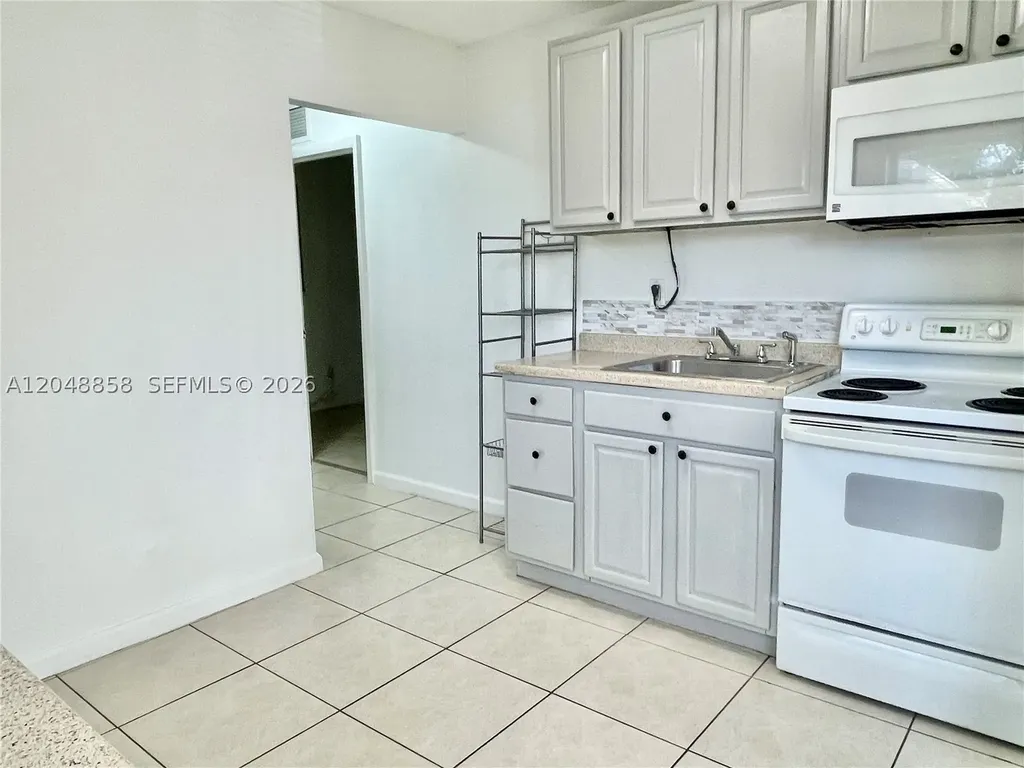 428 NW 16th Avenue Fort Lauderdale FL 33311
